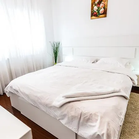 Apartament Alba Iulia Square9 *